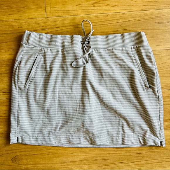 💜 Athleta STRIPE MODERN METRO SKORT Size XL - Picture 3 of 9